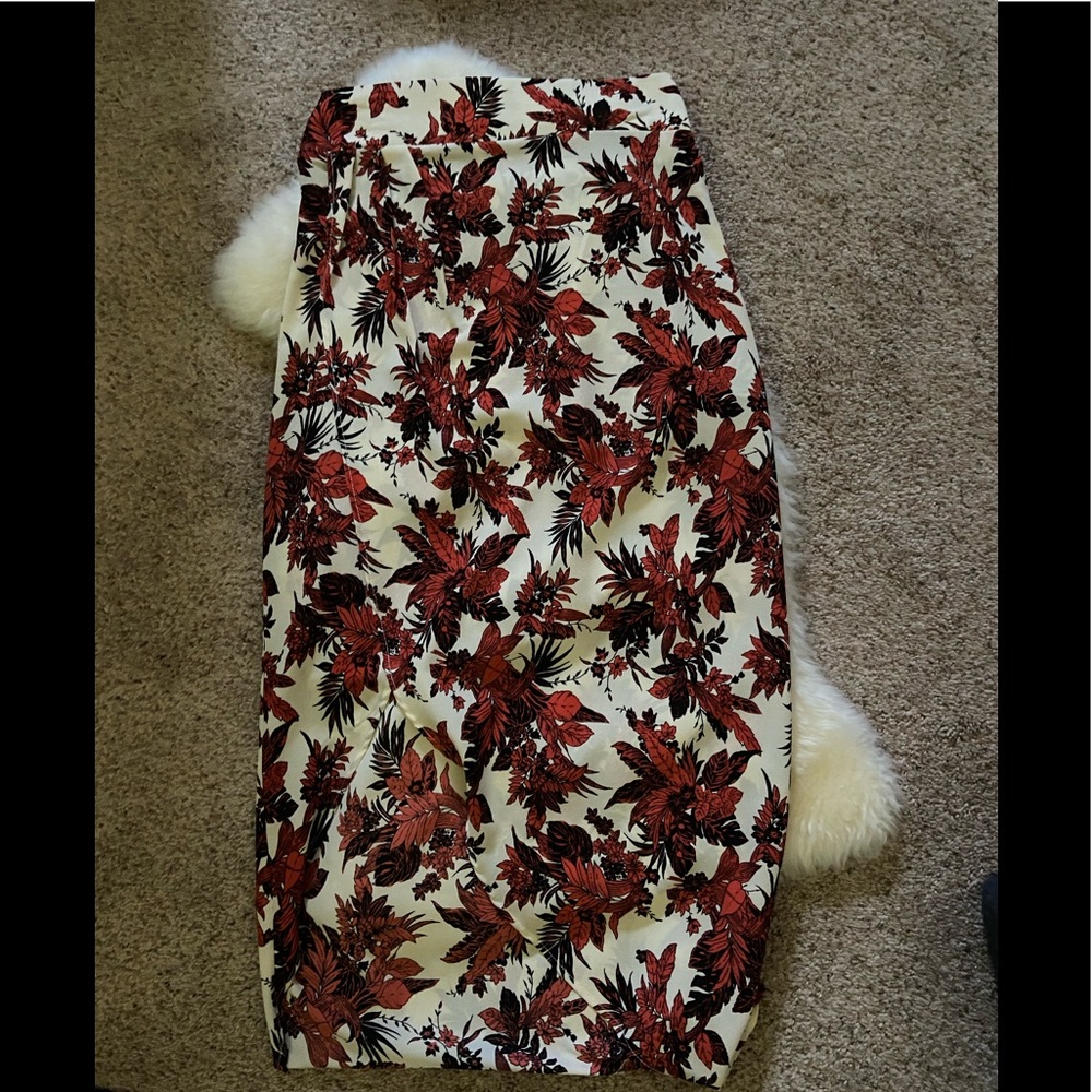 Floral high waisted shirt